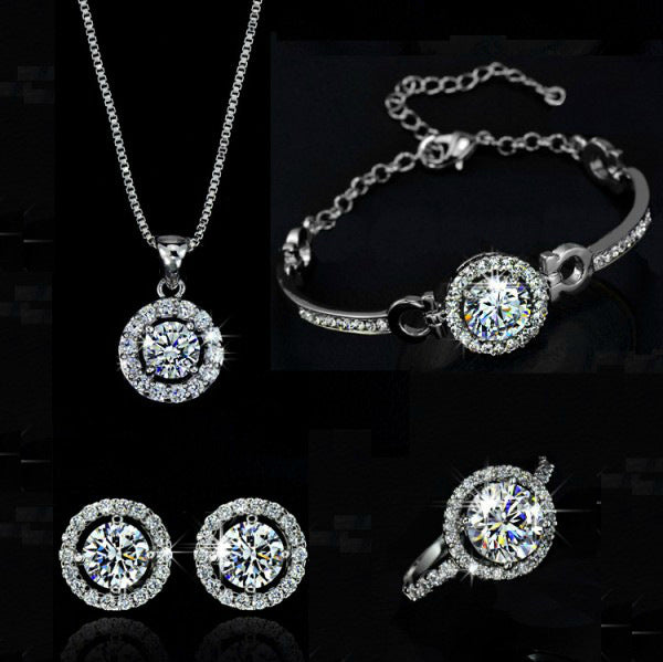 Exquisite Regal Jewellery Ensemble