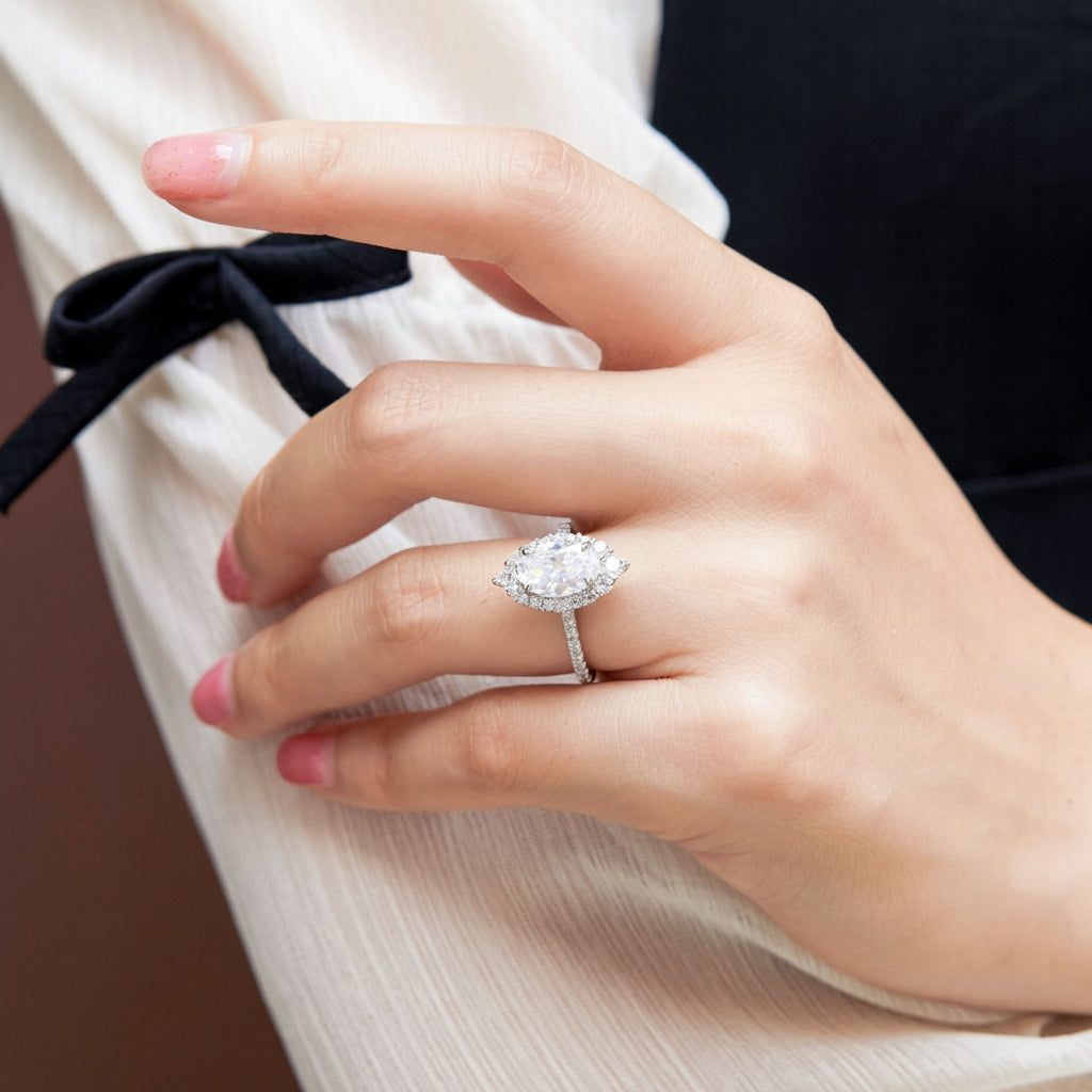 “Elegant Oval Gem Pendant Necklace and Stud Earrings Set for Women”