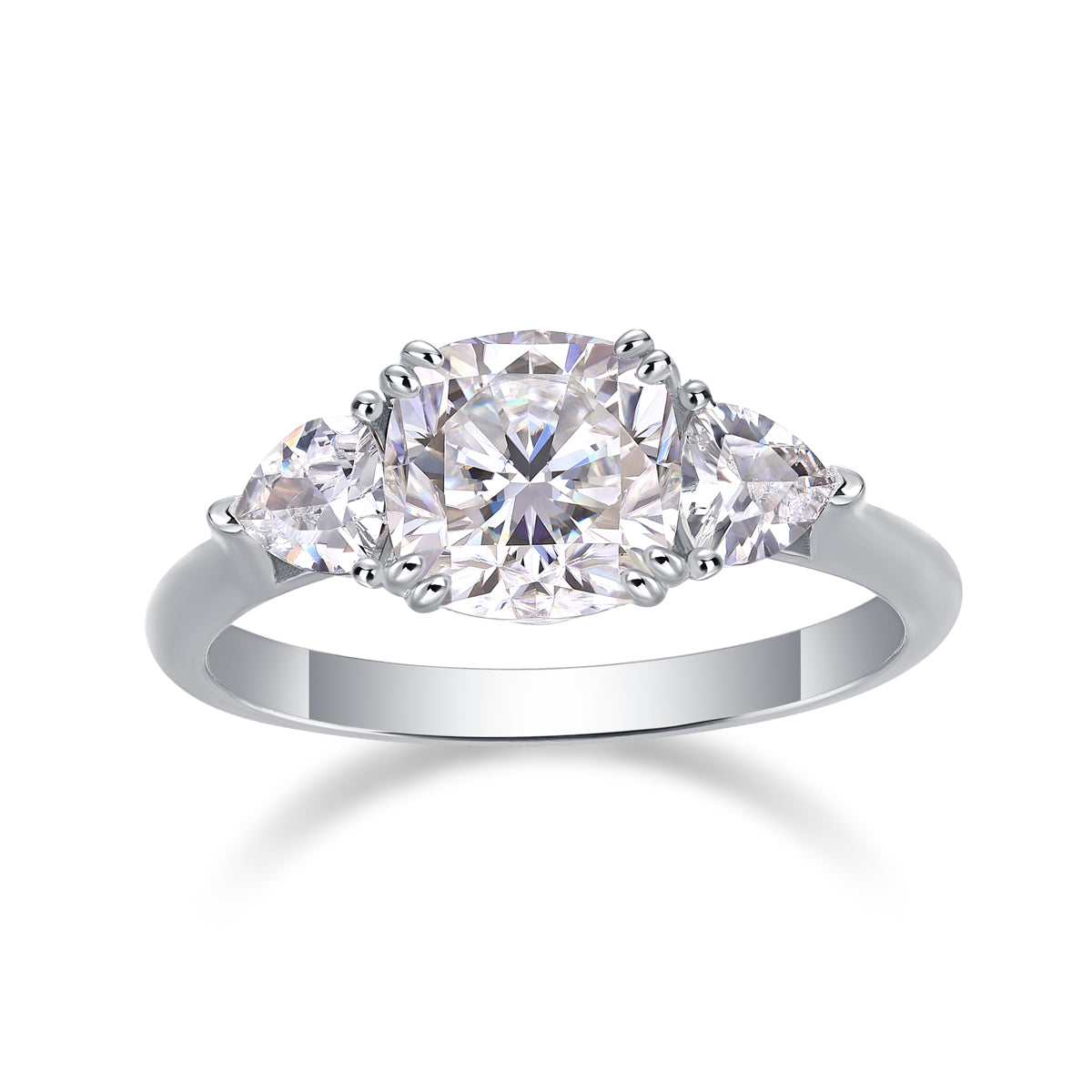 “Luxury Fashion: Large Diamond Wedding Ring with Moissanite - TikTok Sales Prohibited”